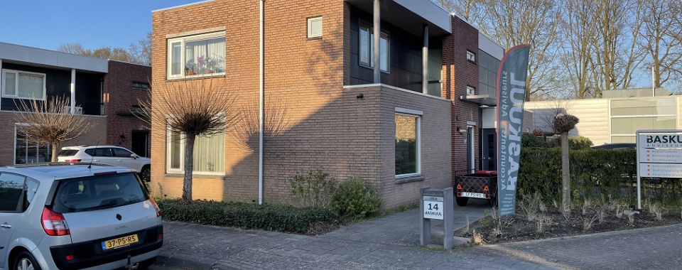 VERHUURD ONDER VOORBEHOUD Eindhoven te huur ruime vrijstaande woning met 4 slaapkamers
